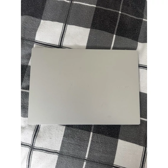 Samsung Galaxy Book Go 4G LTE - 14", Snapdragon, 8GB/128GB (Független SIM foglalattal)